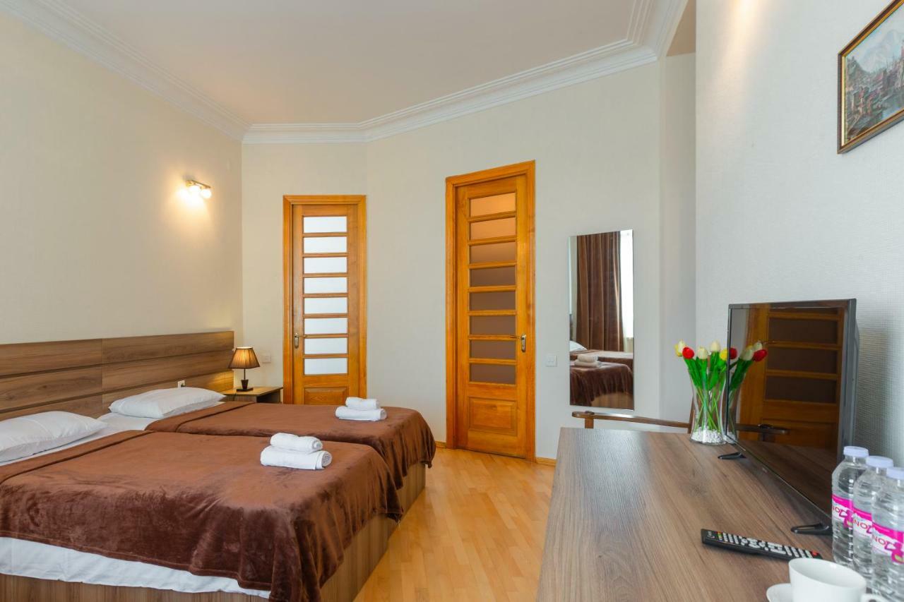 Villa Tiflisi ภายนอก รูปภาพ