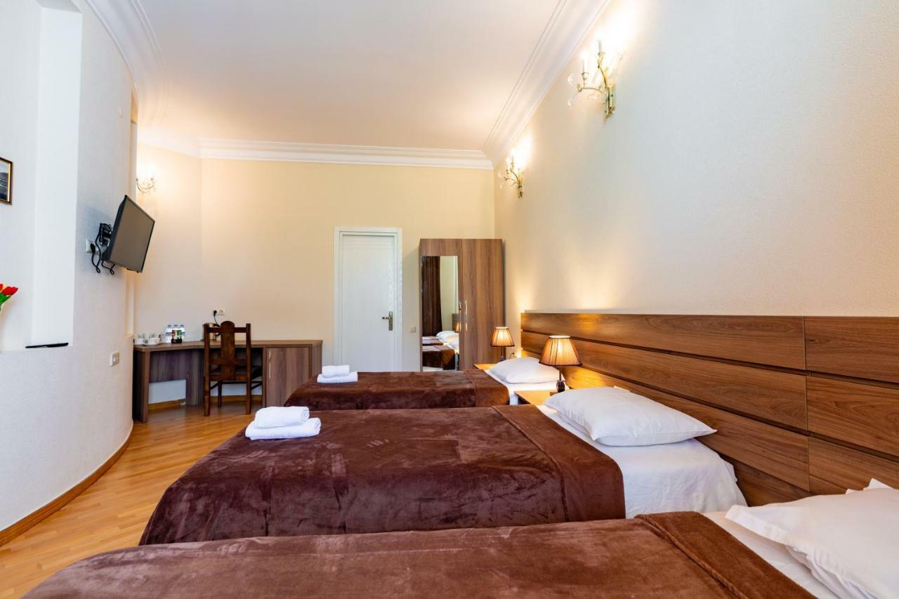 Villa Tiflisi ภายนอก รูปภาพ